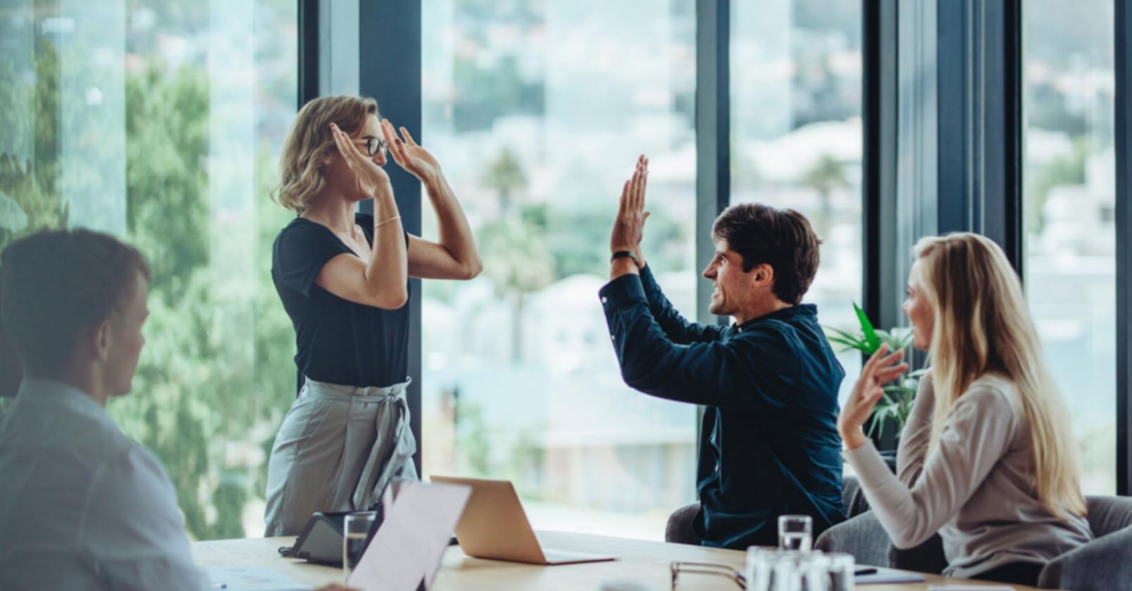 Dashboard educativo mostrando métricas de rendimiento y progreso del estudiante